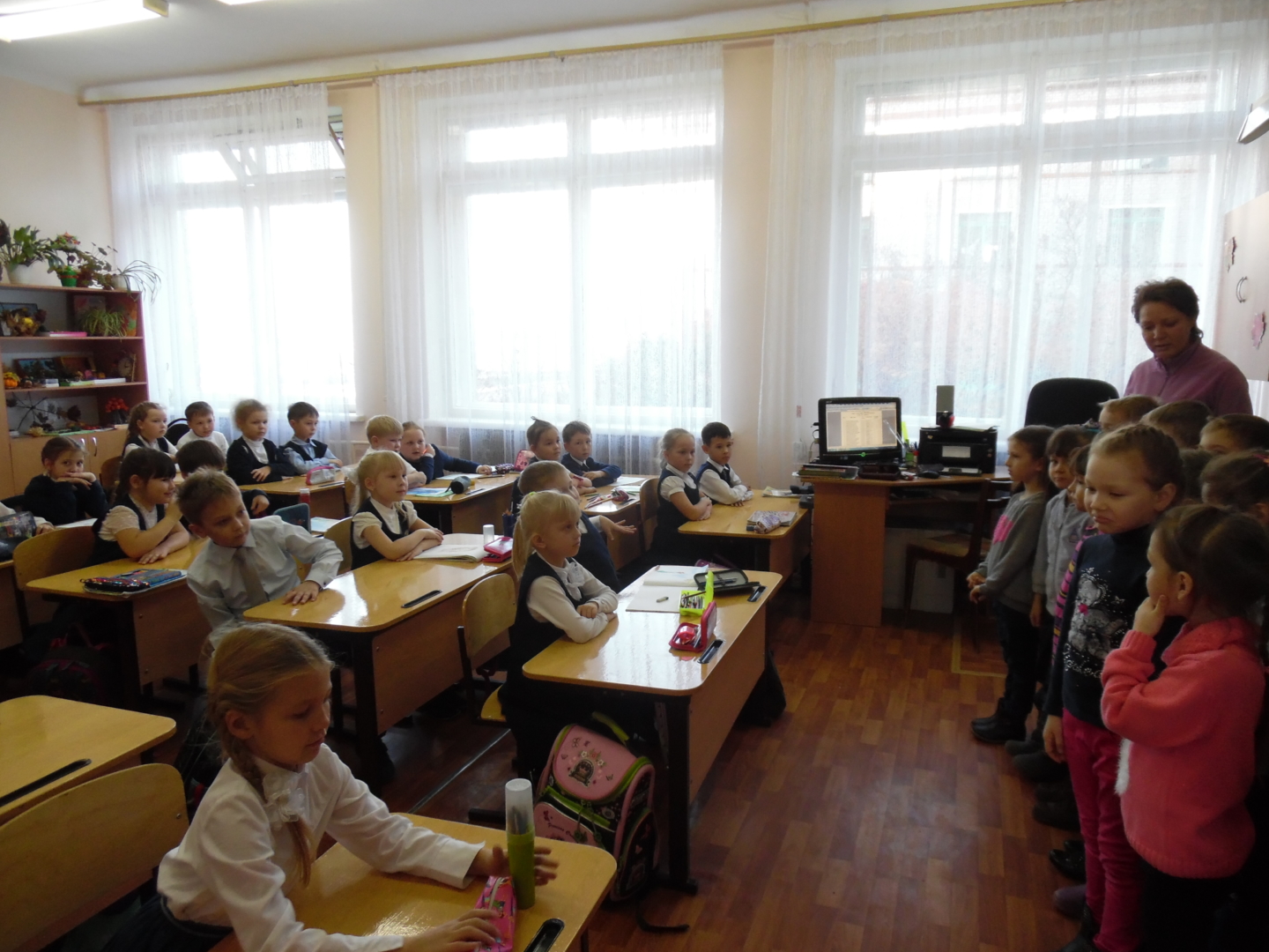 Экскурсия в школу воспитанников подготовительной группы