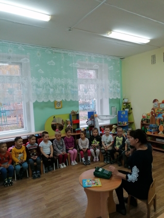 У на зазвонил телефон...