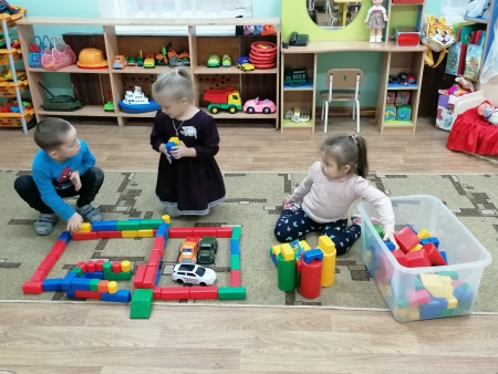 Учимся играя