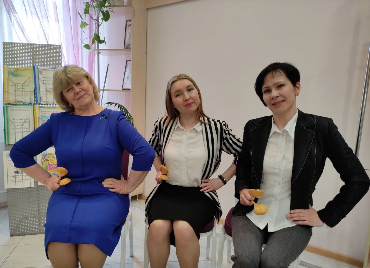 "Играем на ложках: просто, весело, легко."