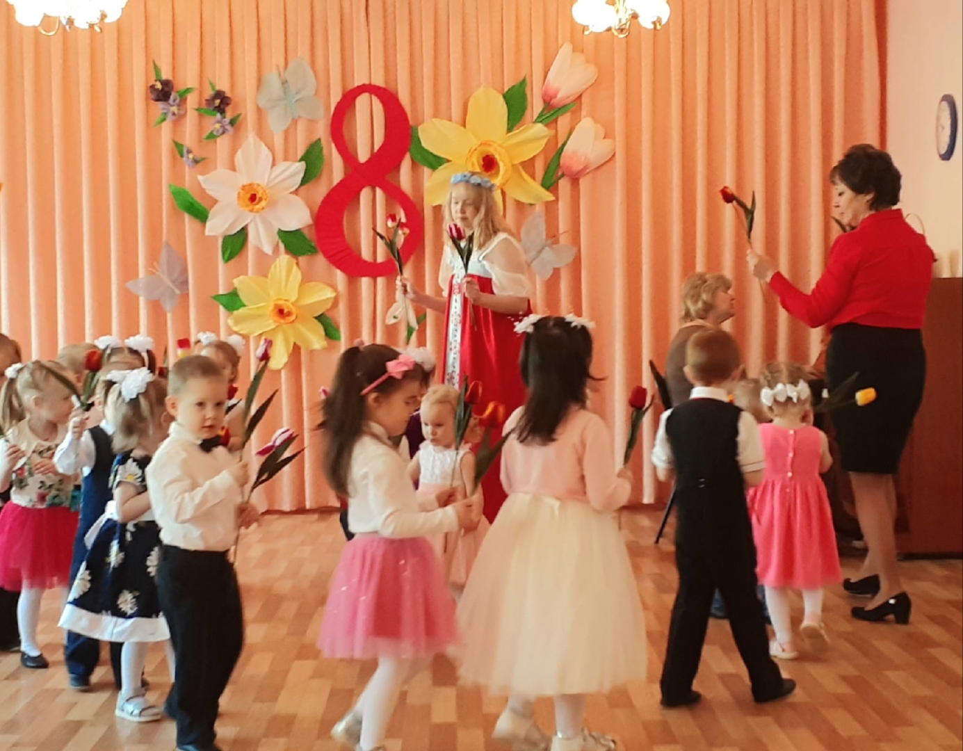 Поздравления от малышей